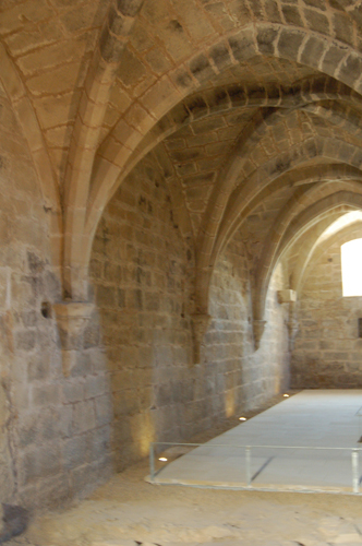 Ménsulas de la pared de la cilla del monasterio de Rueda